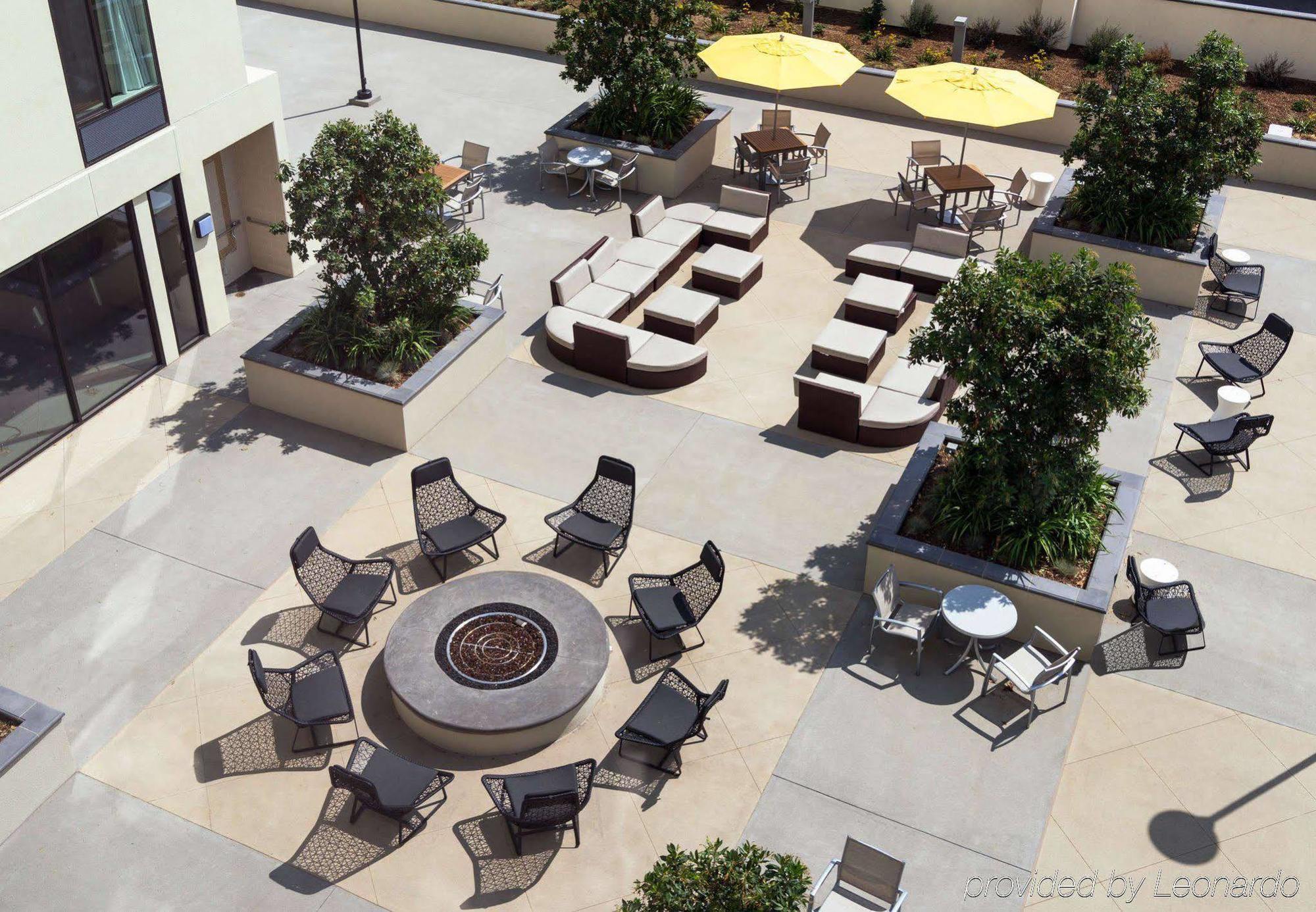 Springhill Suites By Marriott Los Angeles Burbank/Downtown Exterior photo